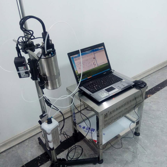 在噴印速度方面EBS-230噴碼機每秒最高可噴印1500個字符能無縫適配高速生產